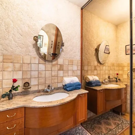 Maison De L'hubac Bleu By Interhome * Ле-Лаванду