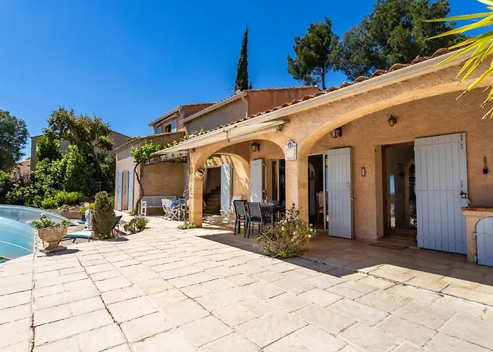 Villa Maison De L'hubac Bleu By Interhome