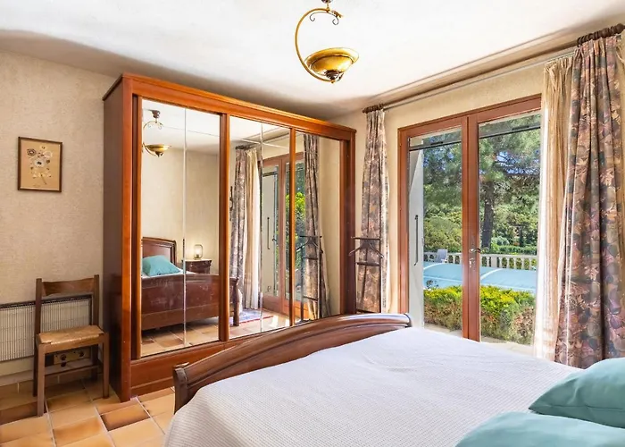 Villa Maison De L'hubac Bleu By Interhome